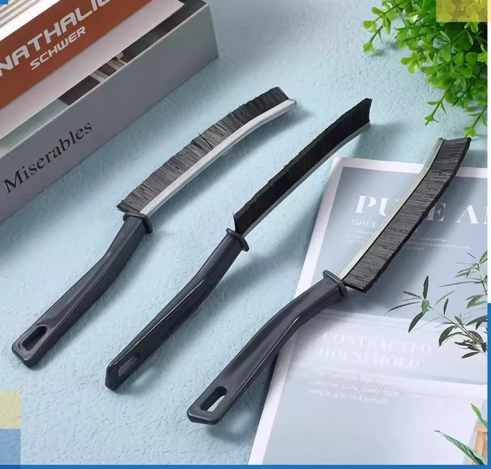 GlowLift Precision Crevice Cleaning Brush